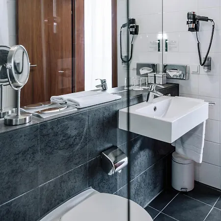 Hotel Heinhotel Vienna Airport