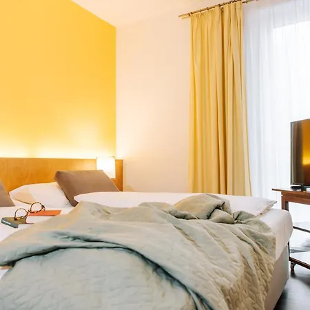 Heinhotel Vienna Airport Hotel 4*