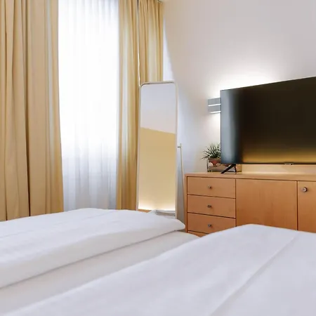 Heinhotel Vienna Airport Hotel 4*