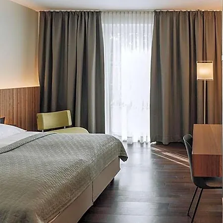 Szálloda Heinhotel Vienna Airport