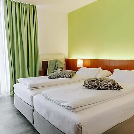 Szálloda Heinhotel Vienna Airport Schwechat