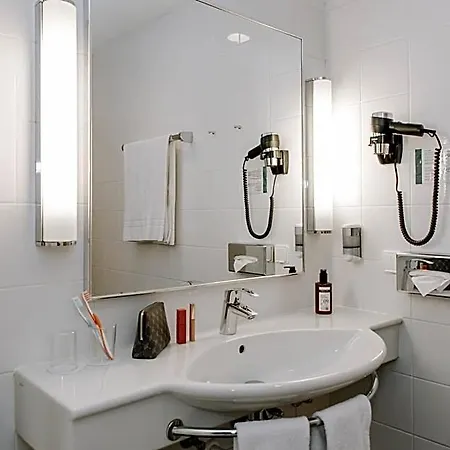 Heinhotel Vienna Airport