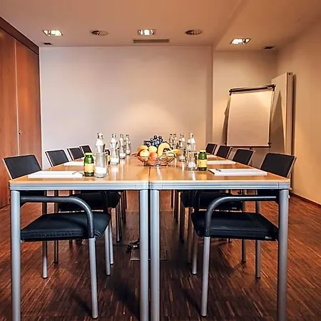 Heinhotel Vienna Airport