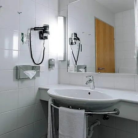 Szálloda Heinhotel Vienna Airport 4*