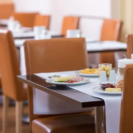 Heinhotel Vienna Airport 4* Schwechat