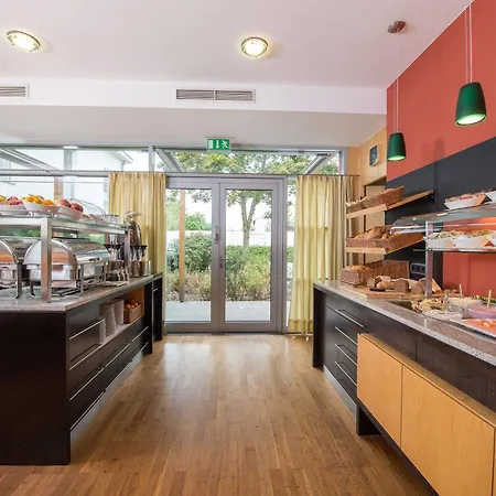 Heinhotel Vienna Airport 4*