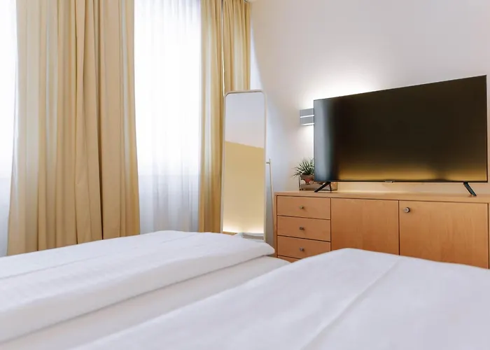 Heinhotel Vienna Airport Hotel 4*